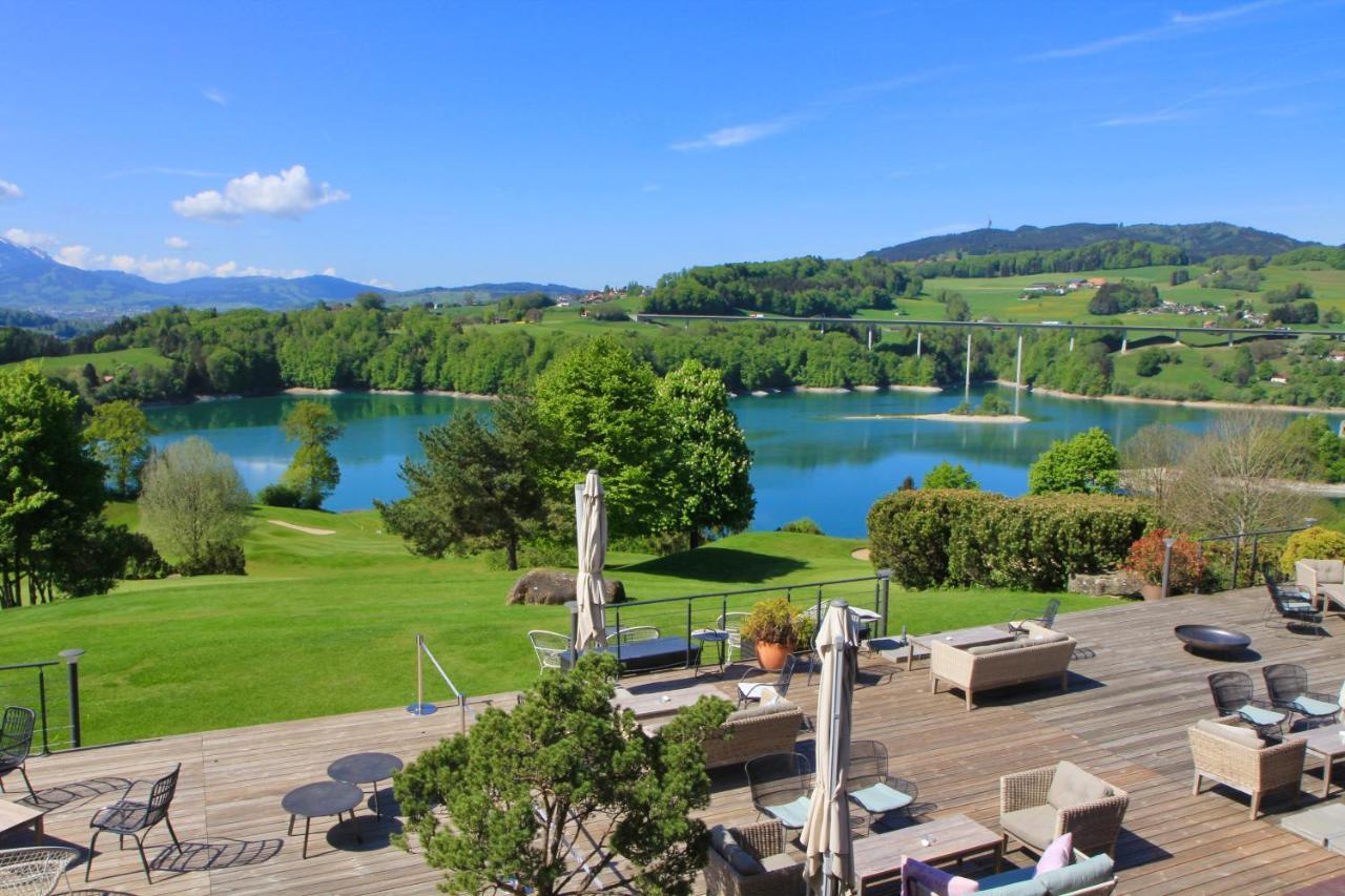Hotel-Restaurant La Terrasse, Golf De La Gruyere Pont-la-Ville Екстериор снимка